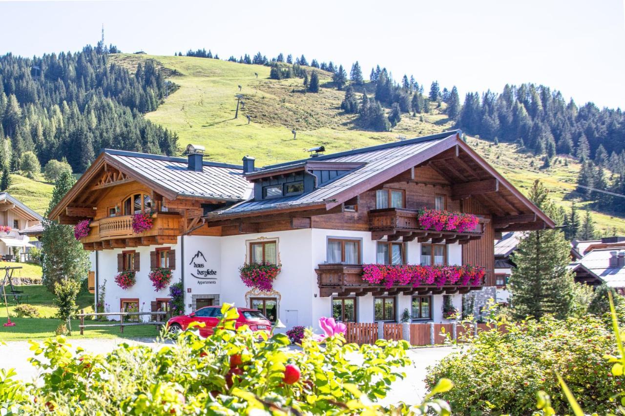 Haus Bergliebe Apartment Maria Alm am Steinernen Meer Exterior foto